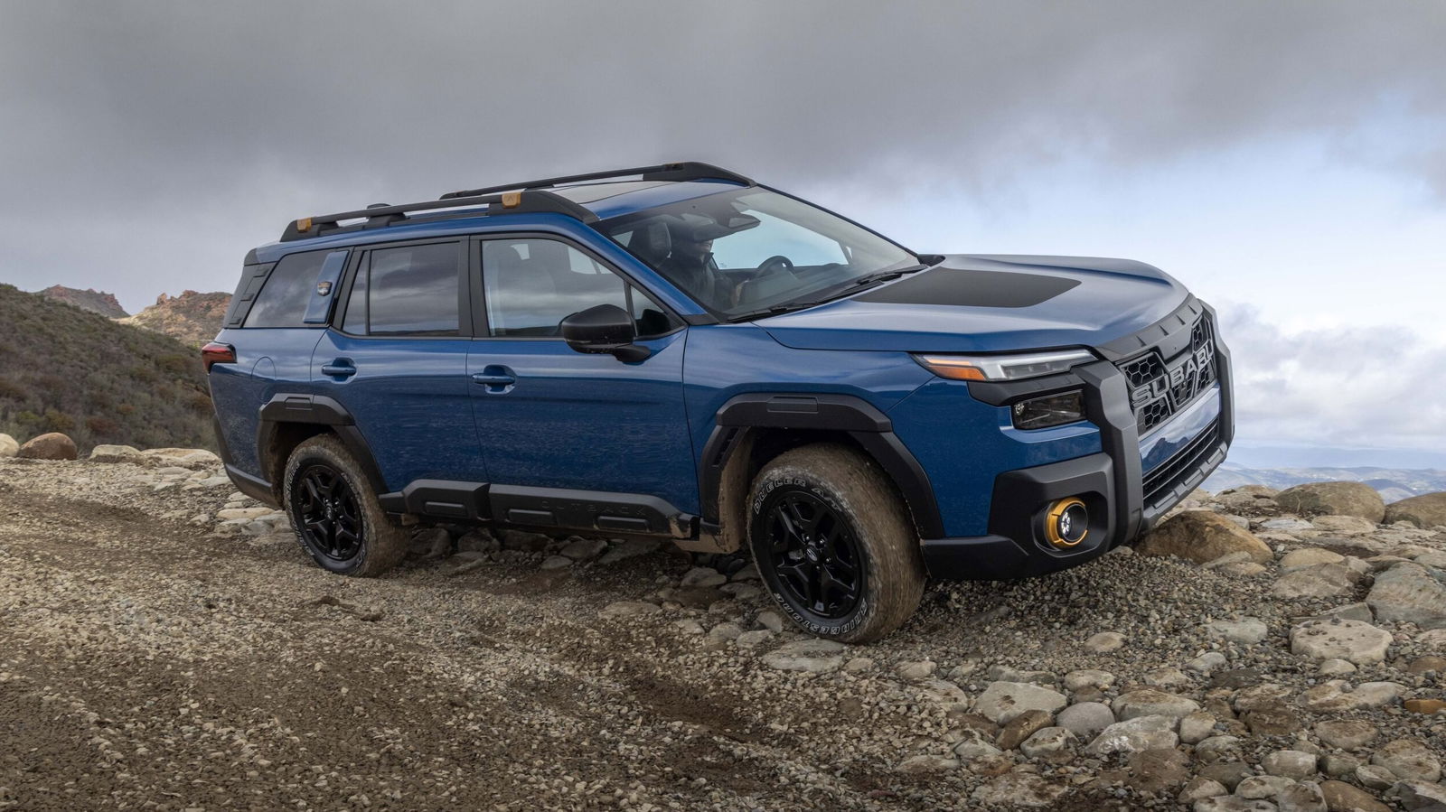Subaru Outback Wilderness - front